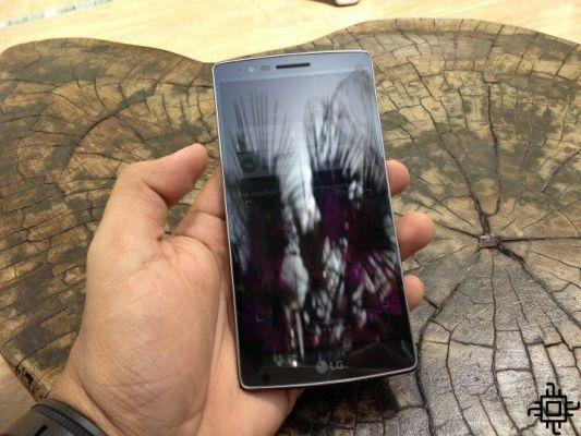 Test : LG G Flex 2, ou smartphone incurvé et puissant