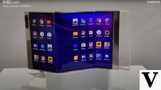 Samsung demonstrates a phone with a foldable display with the equivalent of 3 screens