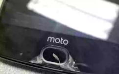 L'écran ShatterShield du Moto Z2 Force peut se décoller selon les utilisateurs
