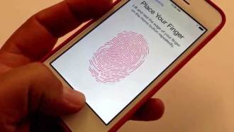 Apple fabriquera des iPhones avec un scanner d'empreintes digitales sous-écran en 2021, selon un analyste