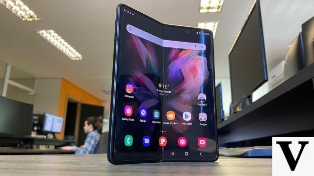 One UI 4.1: Galaxy Z Fold 3 and Flip 3 start getting Galaxy S22 features