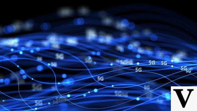 What is the mmWave millimeter wave technology used in 5G networks?