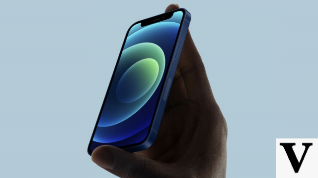 Apple annule l'iPhone Mini en 2022 et insère Face ID sous l'écran en 2023