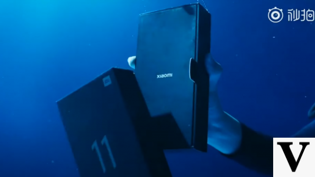 IP68 tested! Xiaomi Mi 11 Ultra undergoes underwater unboxing; watch
