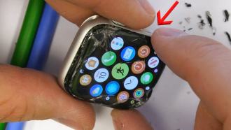 Apple will repair broken Apple Watch series 2 and 3 screens for free