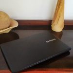 Review: Samsung Essentials E34, un portátil básico con pantalla grande