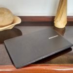 Review: Samsung Essentials E34, un portátil básico con pantalla grande