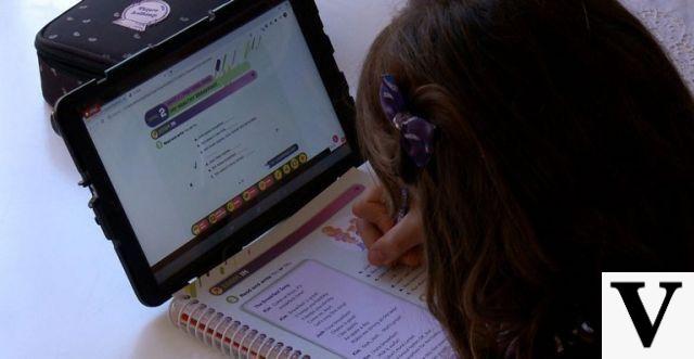 Federal Government creates program to bring internet to low-income students